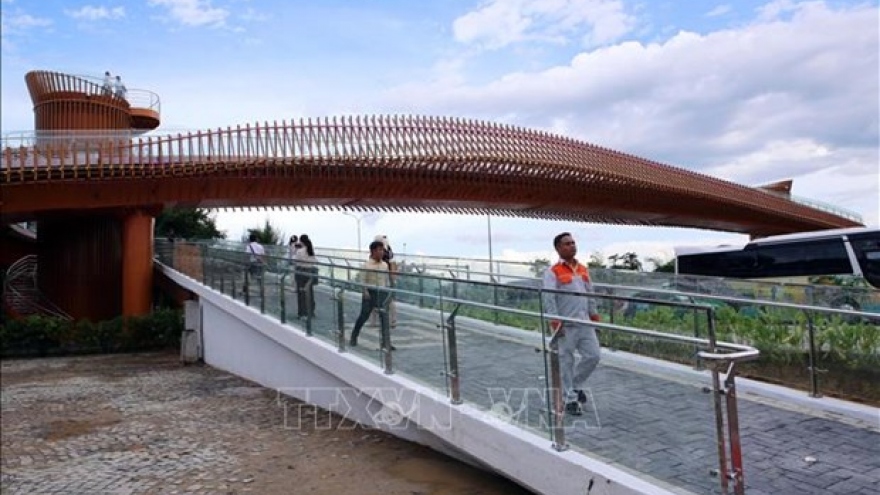 Japan-style bridge inaugurated in Da Nang city